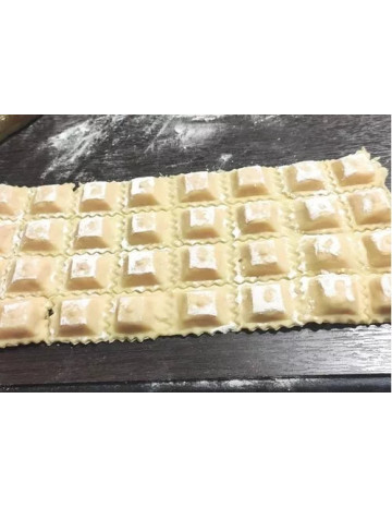 Molde plastico para ravioles 32 cavidades 27x13,5 cm 2