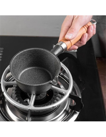 Cazuela de hierro con mango de madera 11 cm 2