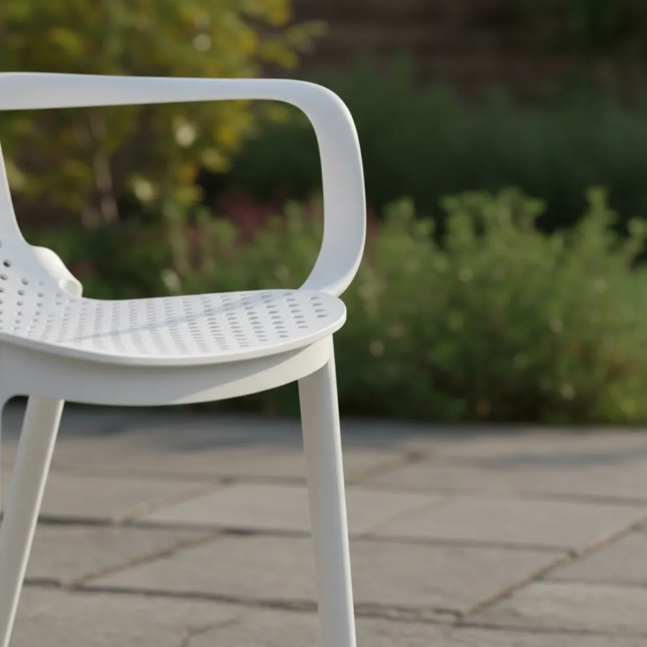 Silla Berlin C/Posabrazos Blanco 40x57x81 cm - Be-eme Tienda Online