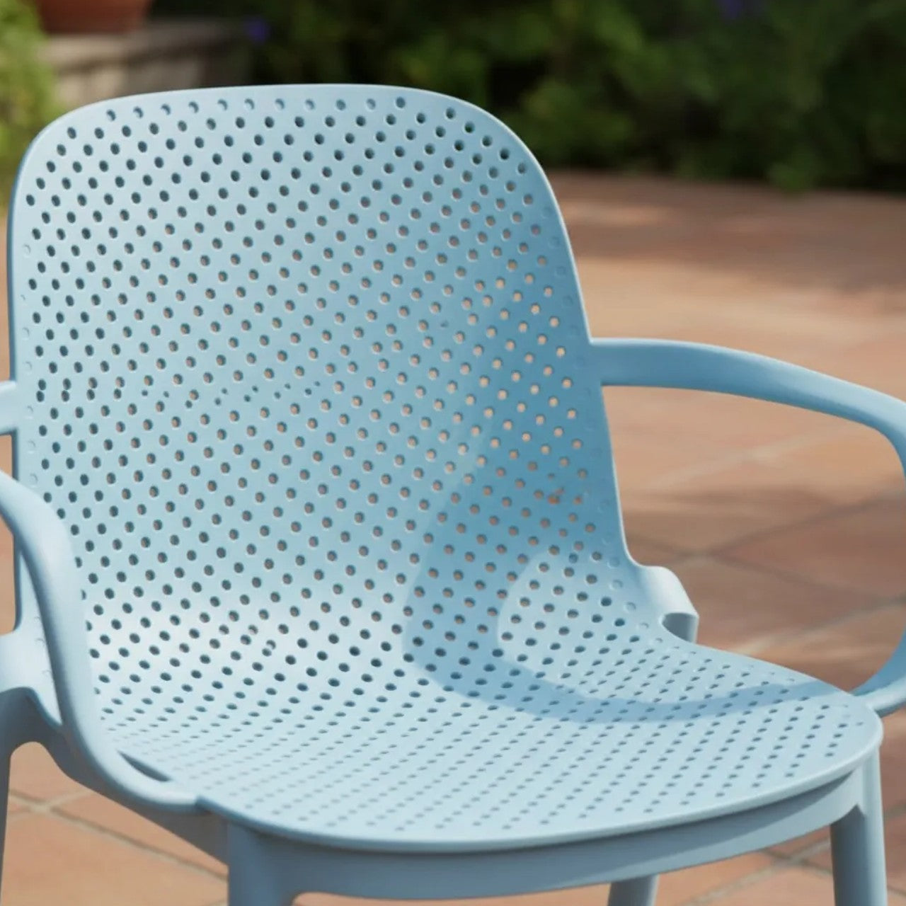Silla Berlin C/Posabrazos Celeste 40x57x81 cm - Be-eme Tienda Online
